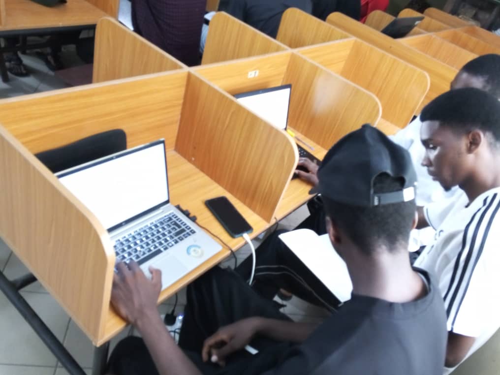 Practical learning in the laboratory